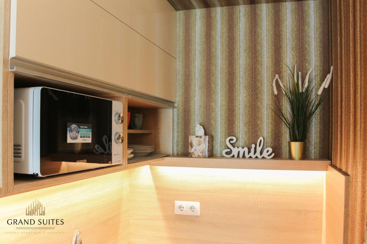 Grand Suites Corvin بودابست المظهر الخارجي الصورة