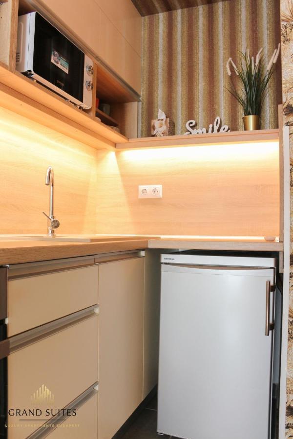 Grand Suites Corvin بودابست المظهر الخارجي الصورة
