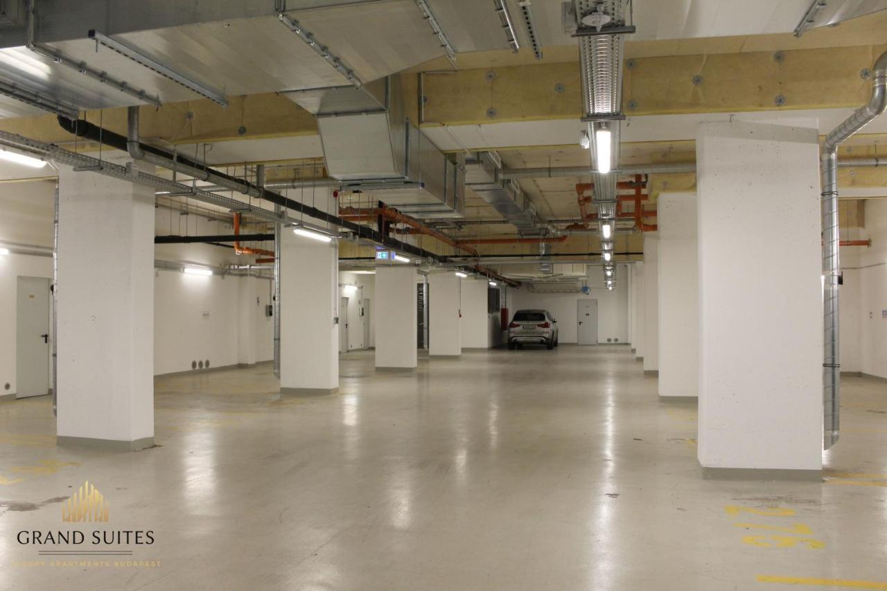 Grand Suites Corvin بودابست المظهر الخارجي الصورة